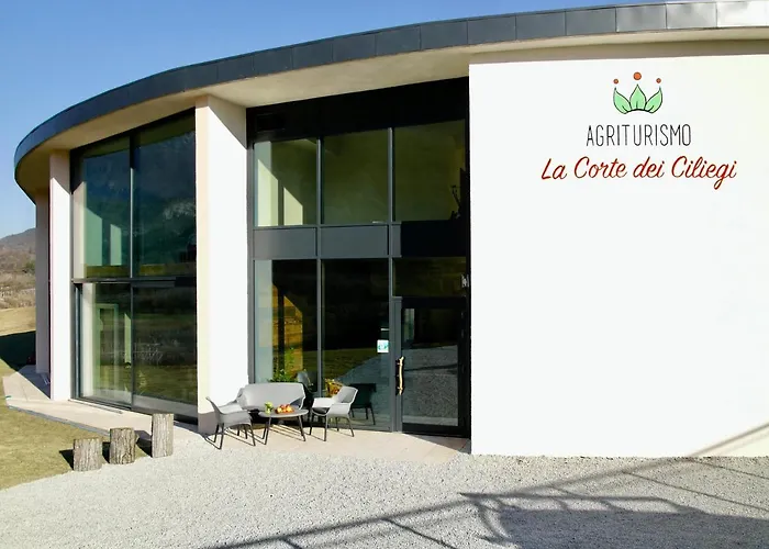 Agritur La Corte Dei Ciliegi בית חווה טרנטו